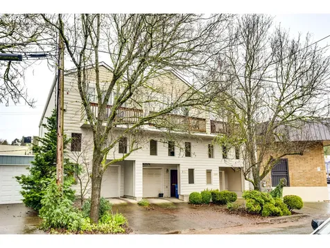 506 NE Lawrence Avenue Portland OR 97232