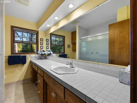 24374 SE Three Cedars Street Damascus OR 97089