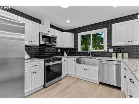 14135 Se Ellis Street Portland OR 97236