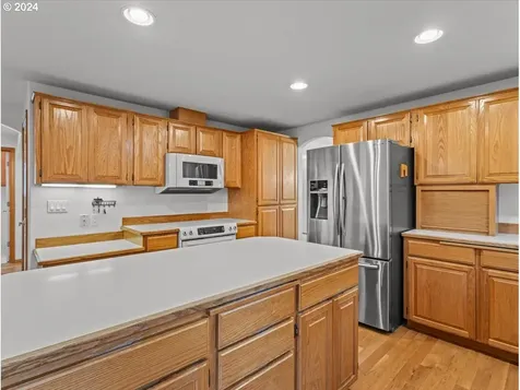 2220 NW 112th Circle Vancouver WA 98685