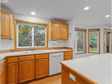 2220 NW 112th Circle Vancouver WA 98685