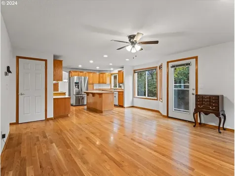 2220 NW 112th Circle Vancouver WA 98685