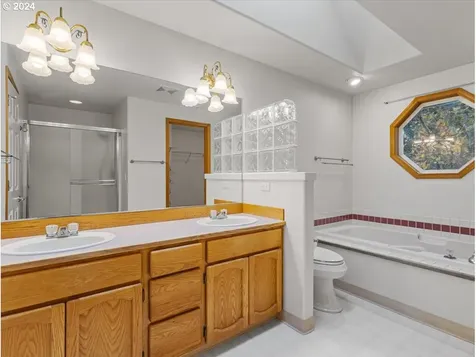 2220 NW 112th Circle Vancouver WA 98685