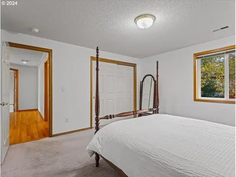 2220 NW 112th Circle Vancouver WA 98685