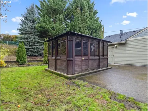 2220 NW 112th Circle Vancouver WA 98685