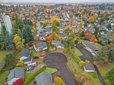 2220 NW 112th Circle Vancouver WA 98685