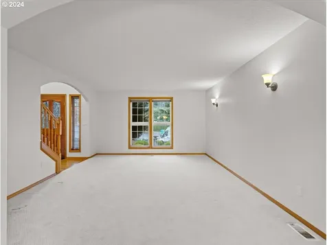 2220 NW 112th Circle Vancouver WA 98685