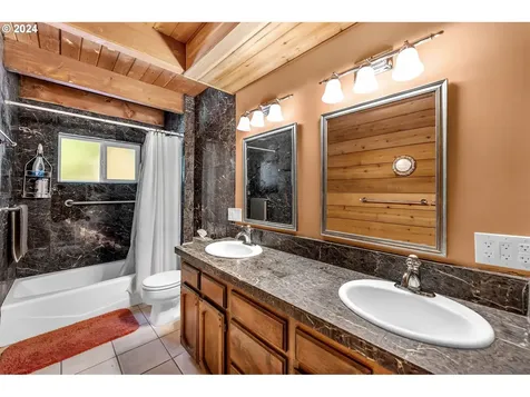 1105 Se 326th Avenue Washougal WA 98671