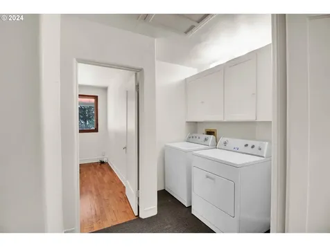 1041 Park Avenue Eugene OR 97404