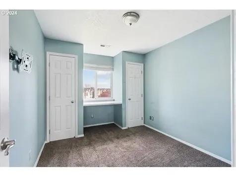 523 NE Montana Avenue Hermiston OR 97838