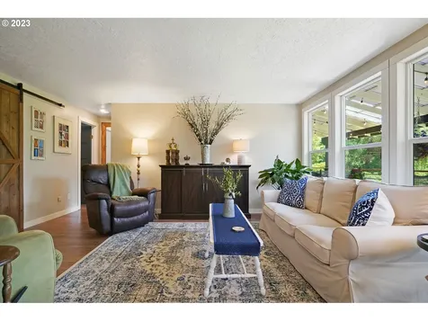 6271 Treehouse Road Monmouth OR 97361