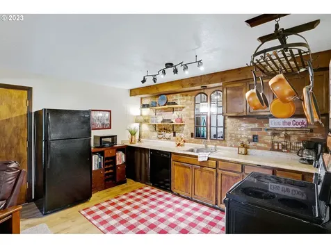 6271 Treehouse Road Monmouth OR 97361