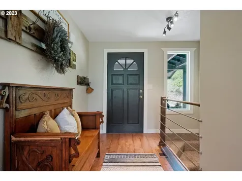 6271 Treehouse Road Monmouth OR 97361