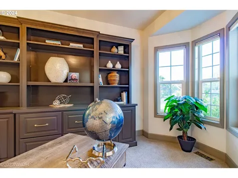 3435 Hampton Way Eugene OR 97401