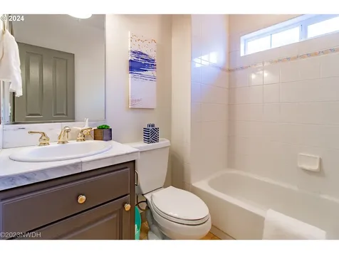 3435 Hampton Way Eugene OR 97401