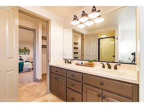 3435 Hampton Way Eugene OR 97401