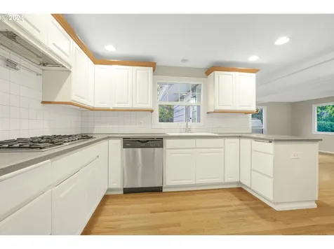4171 Ivory Way NE Salem OR 97305