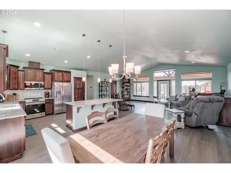 9795 Deep Lane Se Turner OR 97392
