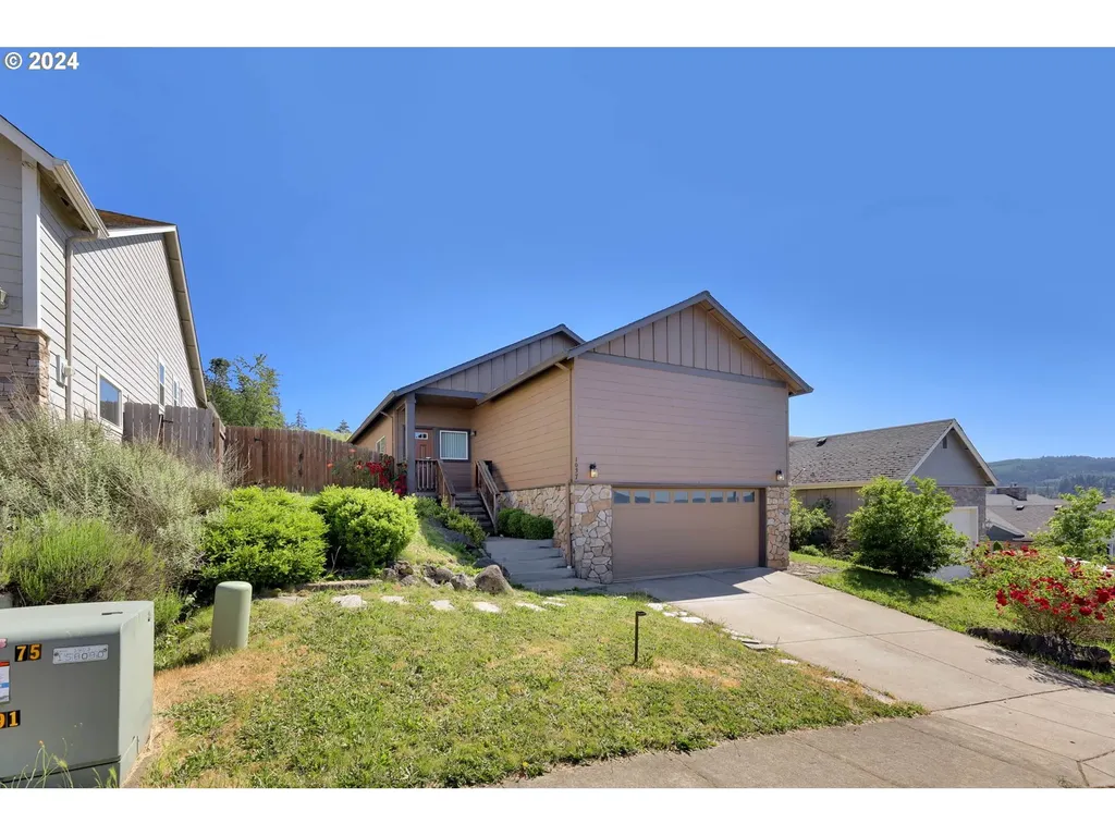 1037 Ruby Clair Drive Creswell OR 97426