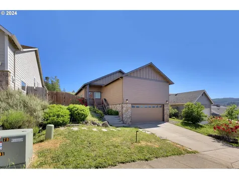 1037 Ruby Clair Drive Creswell OR 97426