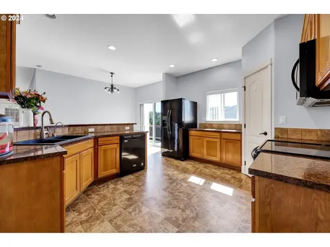 1037 Ruby Clair Drive Creswell OR 97426