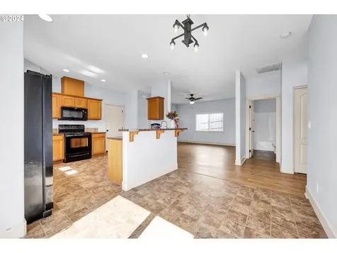 1037 Ruby Clair Drive Creswell OR 97426