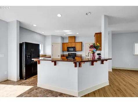 1037 Ruby Clair Drive Creswell OR 97426