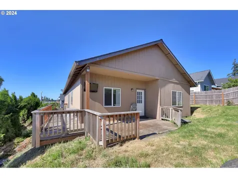 1037 Ruby Clair Drive Creswell OR 97426