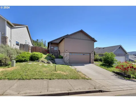 1037 Ruby Clair Drive Creswell OR 97426