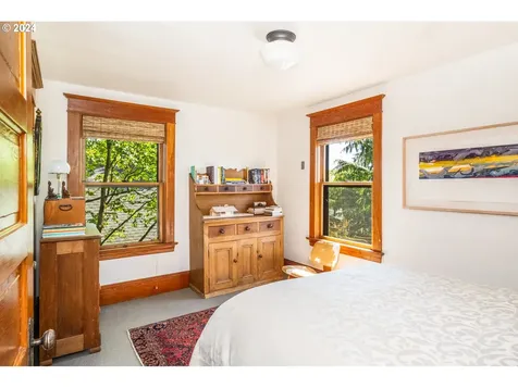 5215 Ne 30th Avenue Portland OR 97211