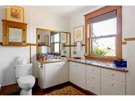 5215 Ne 30th Avenue Portland OR 97211