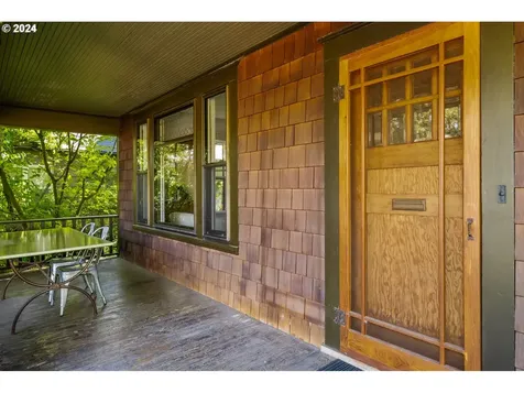 5215 Ne 30th Avenue Portland OR 97211