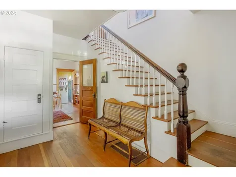 5215 Ne 30th Avenue Portland OR 97211