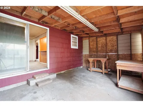 3635 SE 143rd Avenue Portland OR 97236