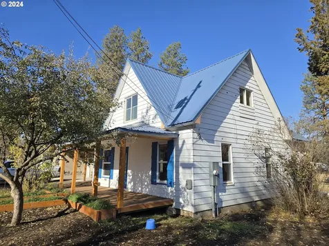705 Couch Avenue Wallowa OR 97885
