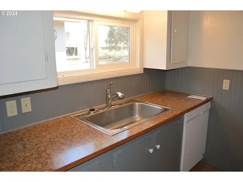 705 Couch Avenue Wallowa OR 97885