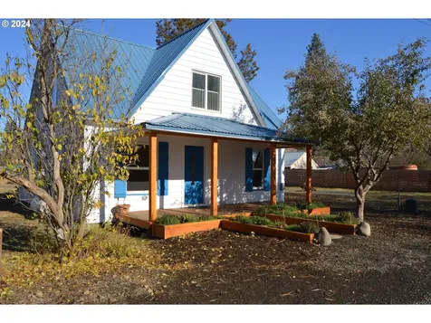 705 Couch Avenue Wallowa OR 97885