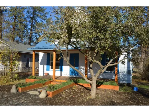 705 Couch Avenue Wallowa OR 97885