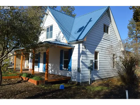 705 Couch Avenue Wallowa OR 97885