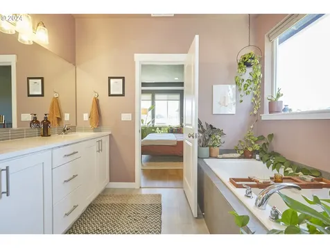 228 N 88th Drive Ridgefield WA 98642