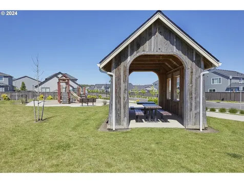 228 N 88th Drive Ridgefield WA 98642