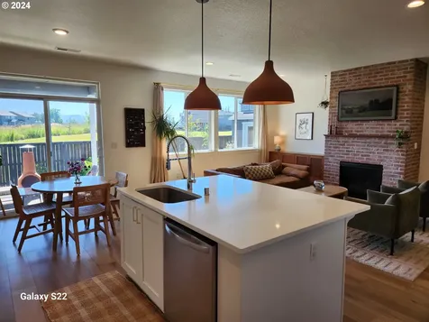 228 N 88th Drive Ridgefield WA 98642