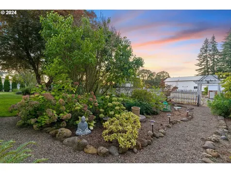 15011 S Vaughan Road Molalla OR 97038