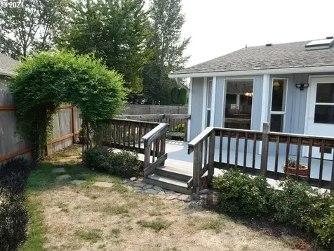 4437 Weathers Street Ne Salem OR 97301