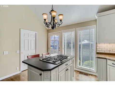 7417 SW Lakeside Drive Wilsonville OR 97070