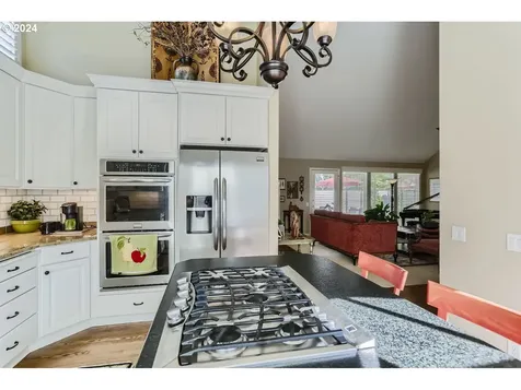 7417 SW Lakeside Drive Wilsonville OR 97070