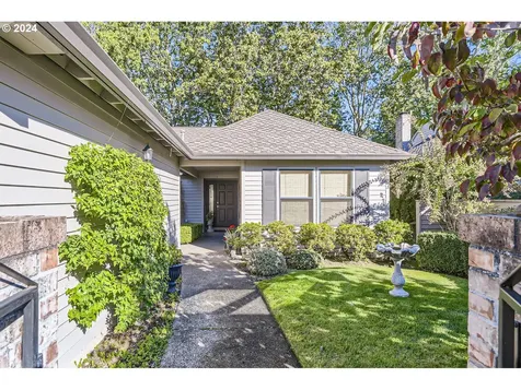 7417 SW Lakeside Drive Wilsonville OR 97070