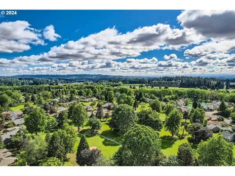 7417 SW Lakeside Drive Wilsonville OR 97070
