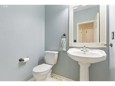4300 SE 180th Place Vancouver WA 98683