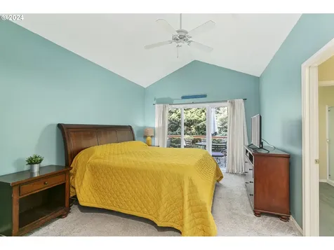 4300 SE 180th Place Vancouver WA 98683
